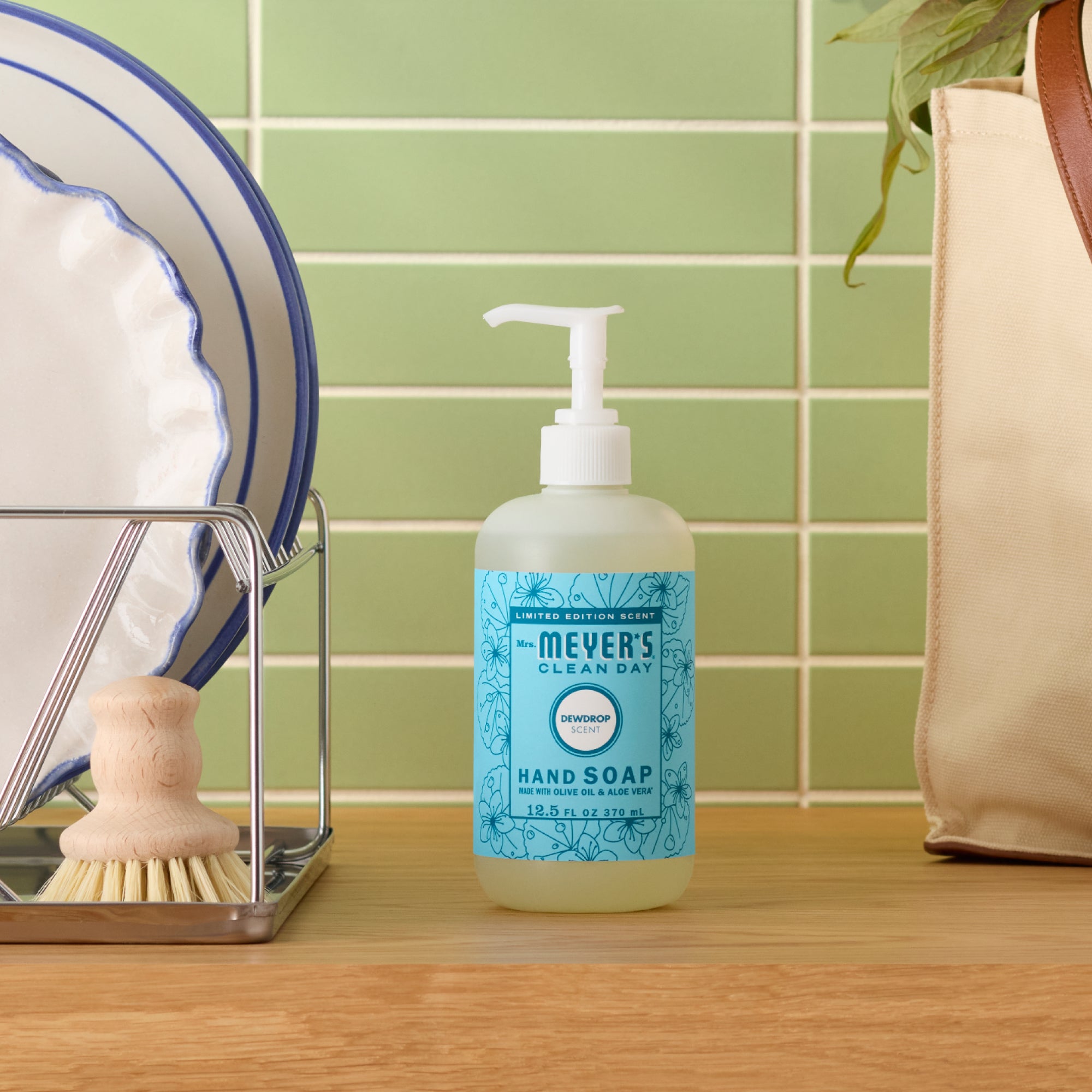 Dewdrop Liquid Hand Soap - Image 7